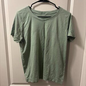 Lululemon Swiftly Tech Top - Loose Fit